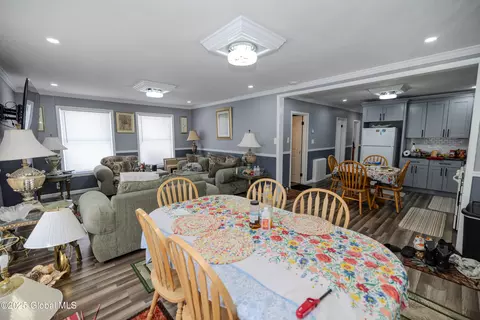 Dining - 348 Olean St, Schenectady, NY 12306 photo 2 of 3