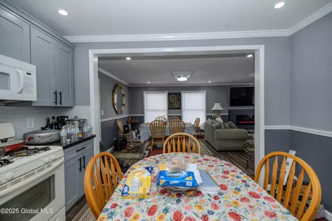 Dining - 348 Olean St, Schenectady, NY 12306 photo 3 of 3