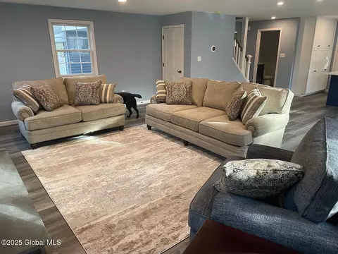 3665 E Lydius St, Schenectady, NY 12303 photo 9