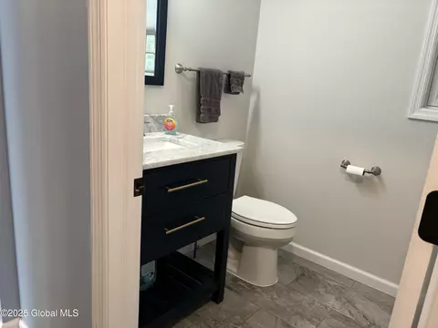 3665 E Lydius St, Schenectady, NY 12303 photo 13