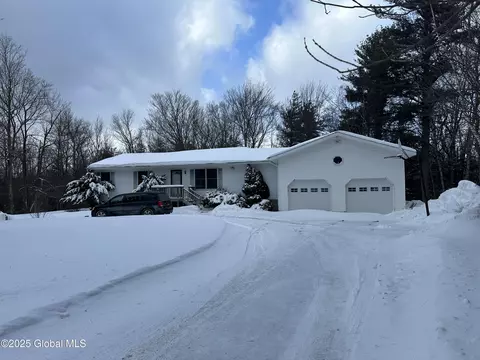 2427 Hardin Rd, Delanson, NY 12053