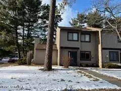 1 Briarwood Ter, Albany, NY 12203