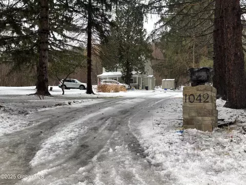 1042 Coddington Rd, Ithaca, NY 14850
