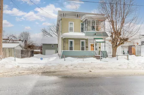 180 Division St, Amsterdam, NY 12010