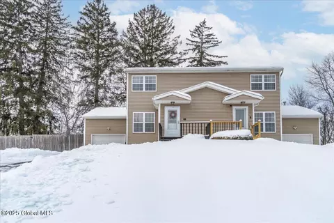 10 Morgans Run, Schuylerville, NY 12871