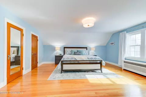 Bedroom - 1425 Keyes Ave, Schenectady, NY 12309 photo 5 of 9