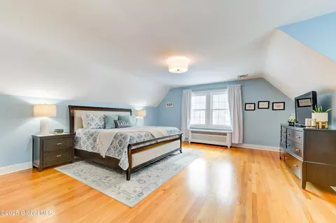 Bedroom - 1425 Keyes Ave, Schenectady, NY 12309 photo 4 of 9