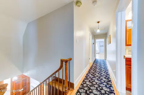 Entry Way - 1425 Keyes Ave, Schenectady, NY 12309 photo 9 of 9
