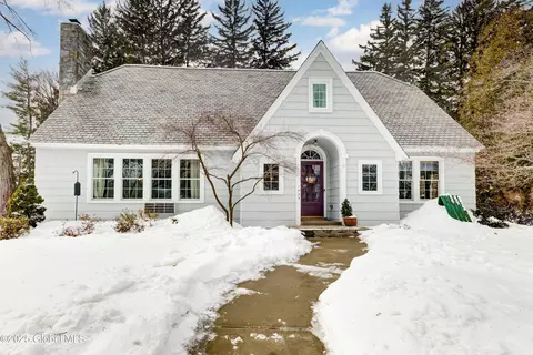 Exterior - 1425 Keyes Ave, Schenectady, NY 12309 photo 11 of 11