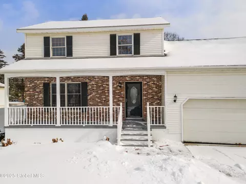 Exterior - 3235 Parker Rd, Schenectady, NY 12304 photo 3 of 3