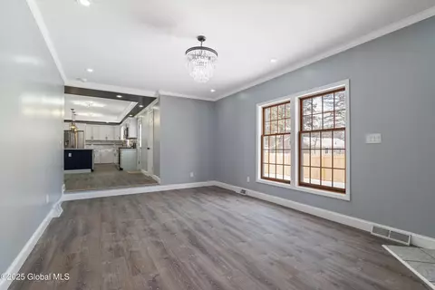 Living - 3235 Parker Rd, Schenectady, NY 12304 photo 6 of 6