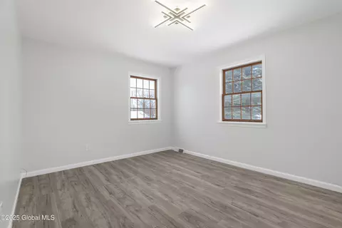 Bedroom - 3235 Parker Rd, Schenectady, NY 12304 photo 1 of 2