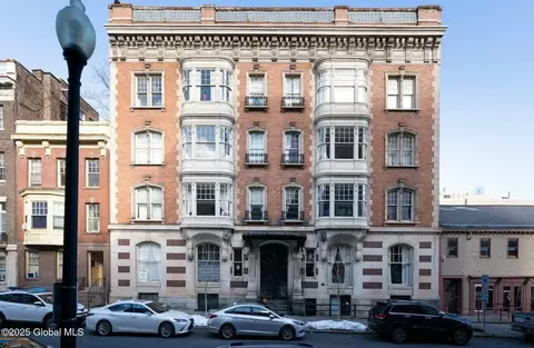355 State St #5E, Albany, NY 12210