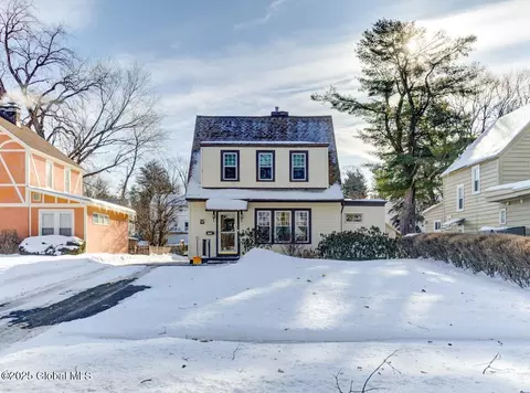 1134 N Country Club Dr, Schenectady, NY 12309