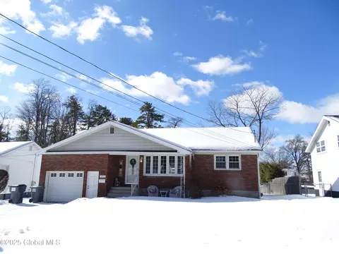 185 E Palmer Ave, Schenectady, NY 12303