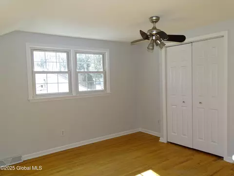 185 E Palmer Ave, Schenectady, NY 12303 photo 10
