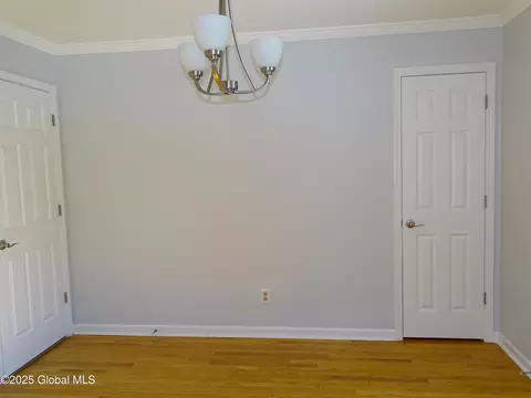 185 E Palmer Ave, Schenectady, NY 12303 photo 13