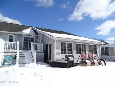 185 E Palmer Ave, Schenectady, NY 12303 photo 29