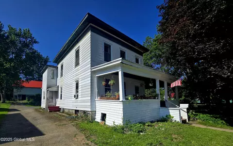 110 Montgomery St, Canajoharie, NY 13317