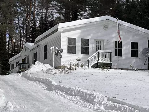 650 Landon Hill Rd, Chestertown, NY 12817