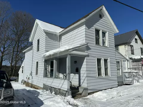 573 Lower Allen St, Fort Edward, NY 12828
