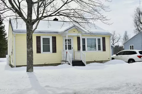 566 West Rd, Argyle, NY 12809