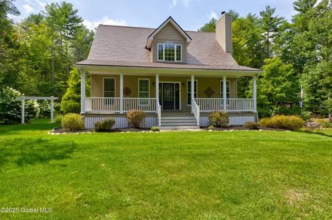 5 Sanders Rd, Corinth, NY 12822