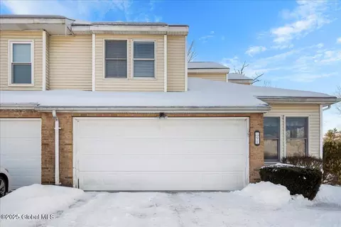 9 Tupelo Dr # E, Clifton Park, NY 12065