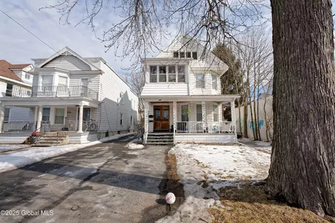 290 Manning Blvd, Albany, NY 12206