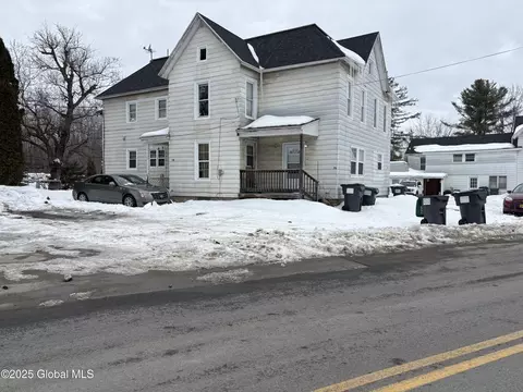 76 N Pawling St, Hagaman, NY 12086