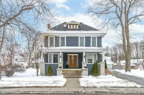 26 S Lake Ave, Troy, NY 12180