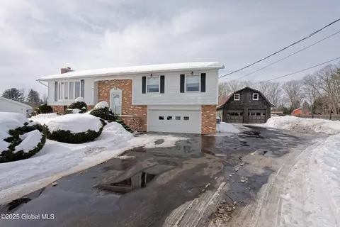 127 Pilling Dr, Fonda, NY 12068