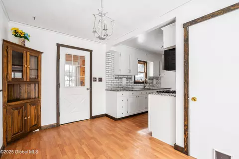 18 Plaske Dr, Schenectady, NY 12309 photo 7