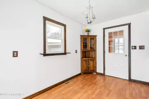 18 Plaske Dr, Schenectady, NY 12309 photo 8