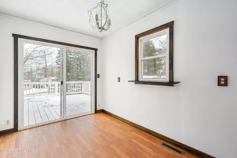 18 Plaske Dr, Schenectady, NY 12309 photo 3
