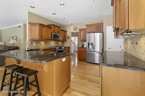 6232 Empire Ave, Schenectady, NY 12306 photo 8