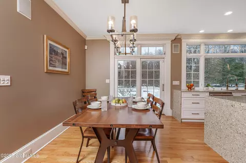 Dining - 261 Bender Ln, Glenmont, NY 12077 photo 4 of 4