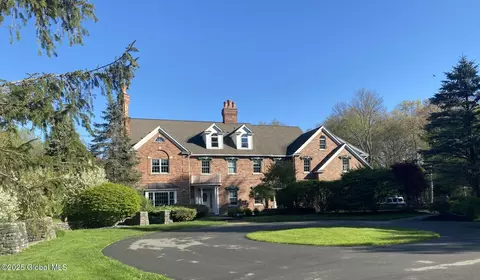Exterior - 261 Bender Ln, Glenmont, NY 12077 photo 2 of 11