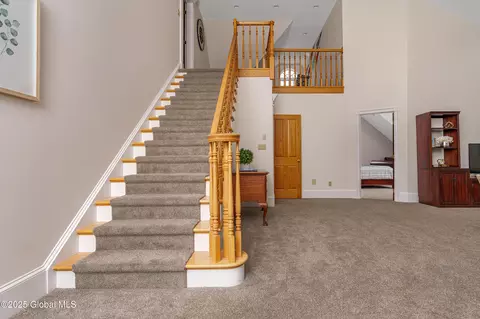 Entry Way - 261 Bender Ln, Glenmont, NY 12077 photo 9 of 10