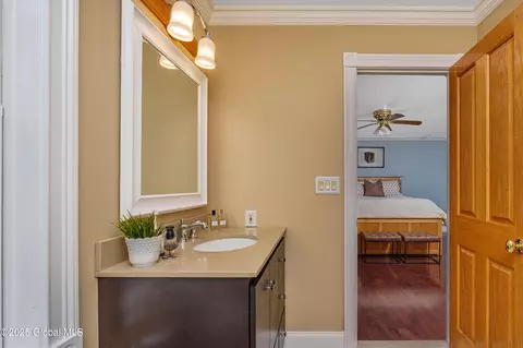 Bath - 261 Bender Ln, Glenmont, NY 12077 photo 4 of 6