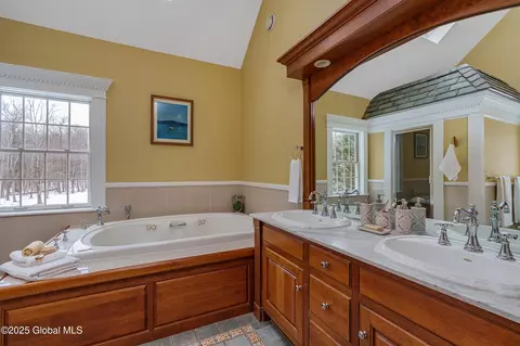 Bath - 261 Bender Ln, Glenmont, NY 12077 photo 1 of 6