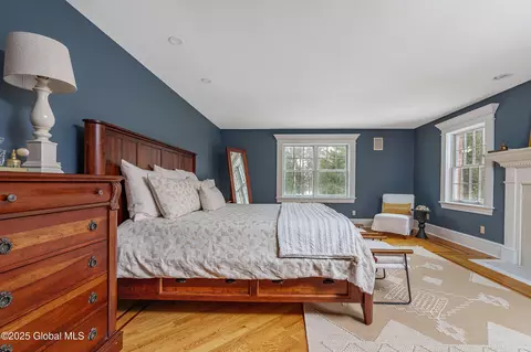 Bedroom - 261 Bender Ln, Glenmont, NY 12077 photo 1 of 12