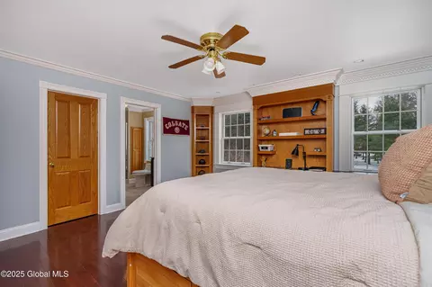 Bedroom - 261 Bender Ln, Glenmont, NY 12077 photo 5 of 12