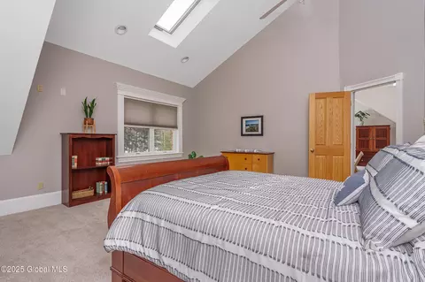 Bedroom - 261 Bender Ln, Glenmont, NY 12077 photo 11 of 12