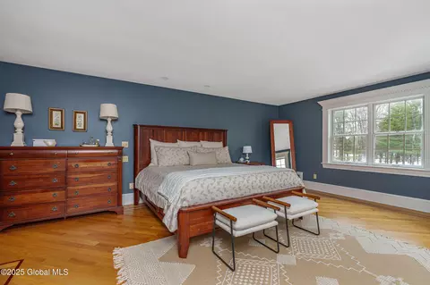 Bedroom - 261 Bender Ln, Glenmont, NY 12077 photo 2 of 12