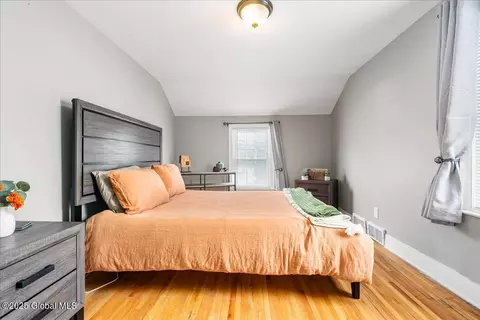 Bedroom - 127 Elsmere Ave, Delmar, NY 12054 photo 6 of 7
