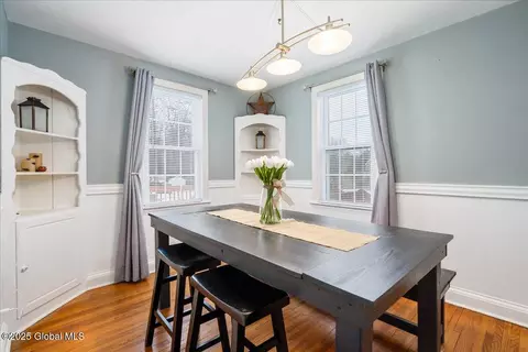 Dining - 127 Elsmere Ave, Delmar, NY 12054 photo 2 of 2