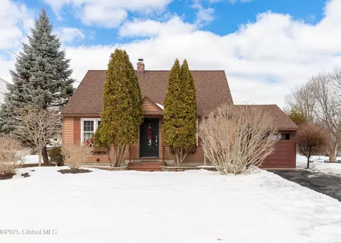 1125 Fayette Dr, Schenectady, NY 12303