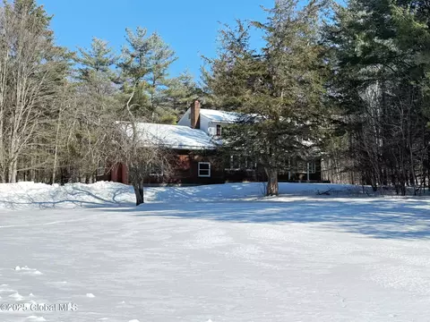 140 Suto Rd, Voorheesville, NY 12186