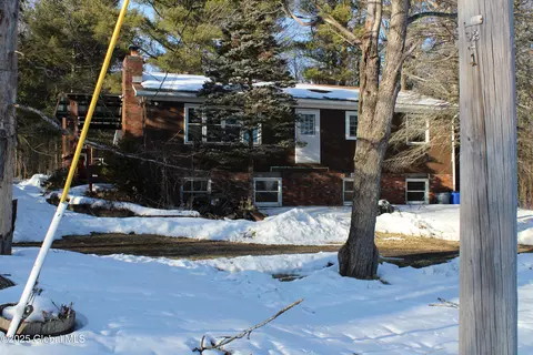 3224 Putnam Rd, Rotterdam, NY 12306